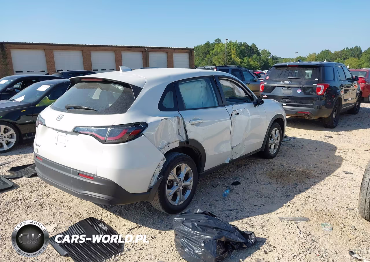 2023 Honda Hr-V Awd Lx VIN:3CZRZ2H33PM727089 - 4