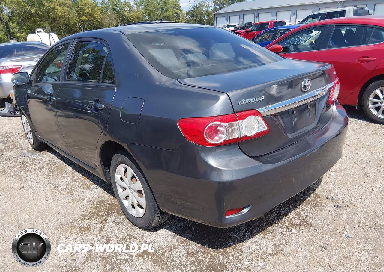 2011 Toyota Corolla Le VIN:JTDBU4EE3B9152412 - 3