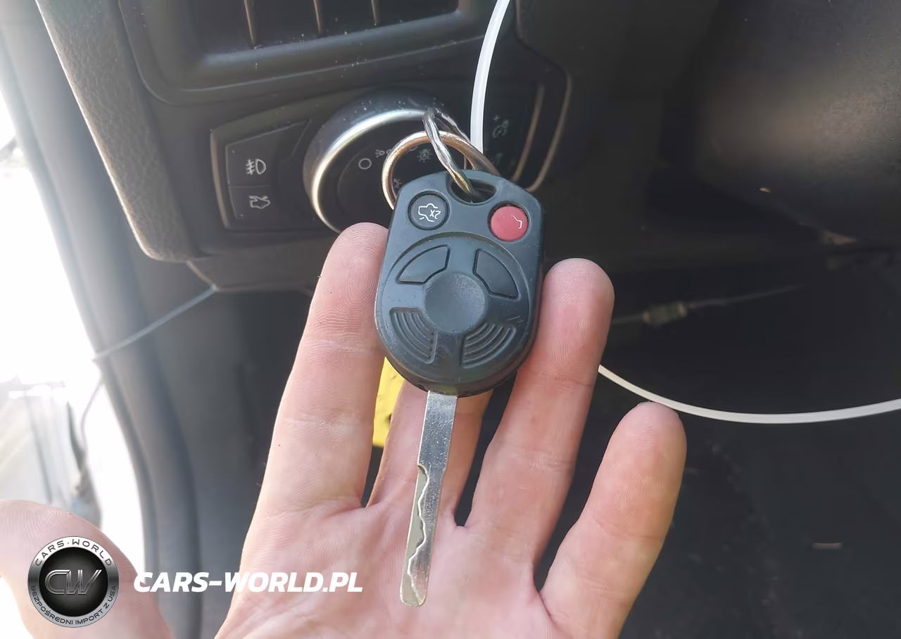 2018 Ford Focus Se VIN:1FADP3F20JL319802 - 11