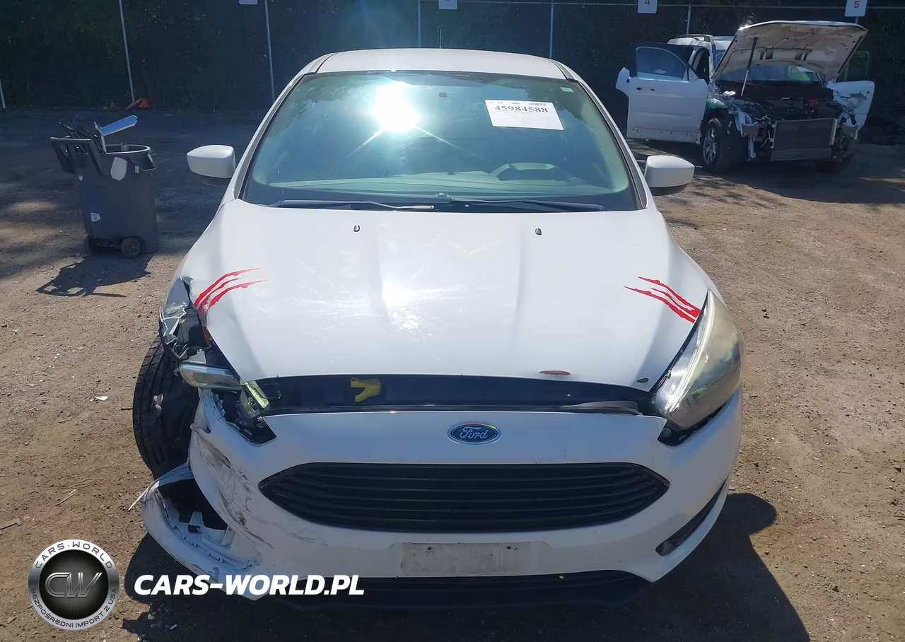 2018 Ford Focus Se VIN:1FADP3F20JL319802 - 12
