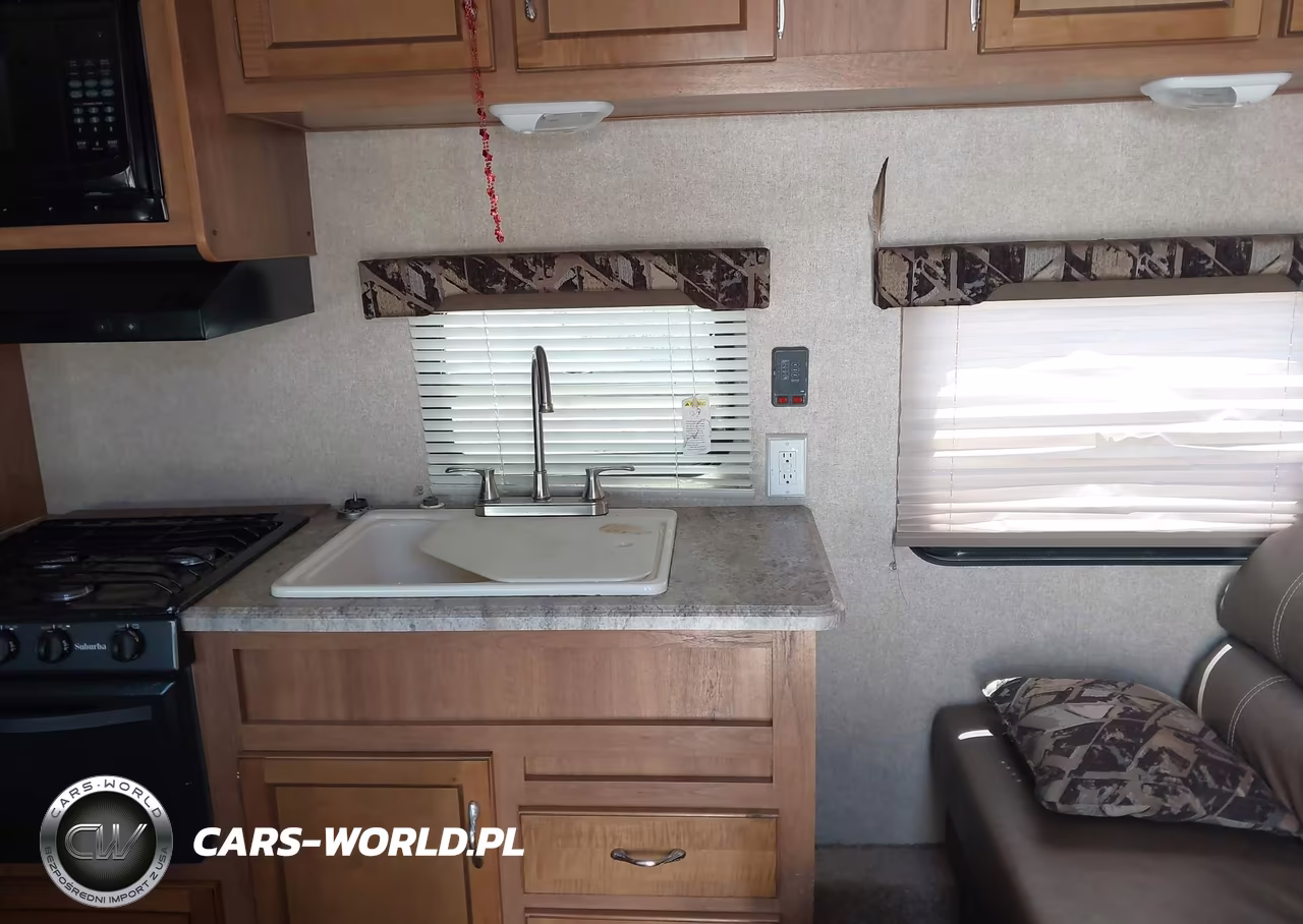 2016 Coachmen Catalina VIN:5ZT2CARB4GA023665 - 10
