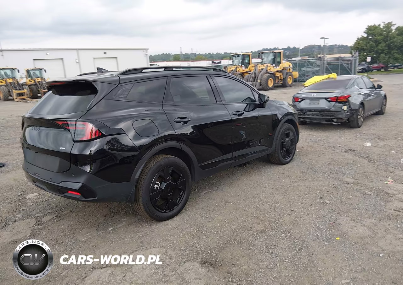 2026 Kia Sportage Plug-In Hybrid X-Line VIN:KNDPYDDHXT7381334 - 4