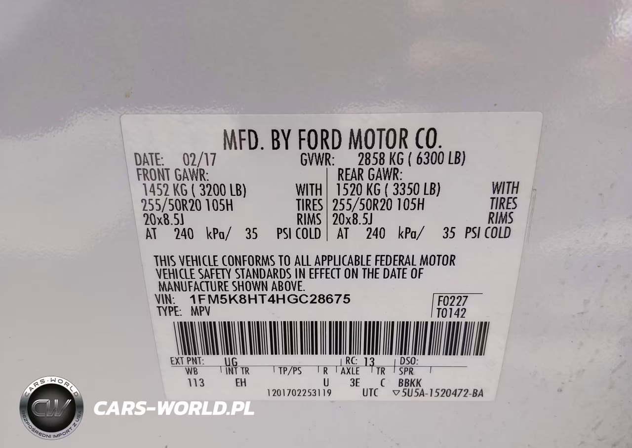 2017 Ford Explorer Platinum VIN:1FM5K8HT4HGC28675 - 9