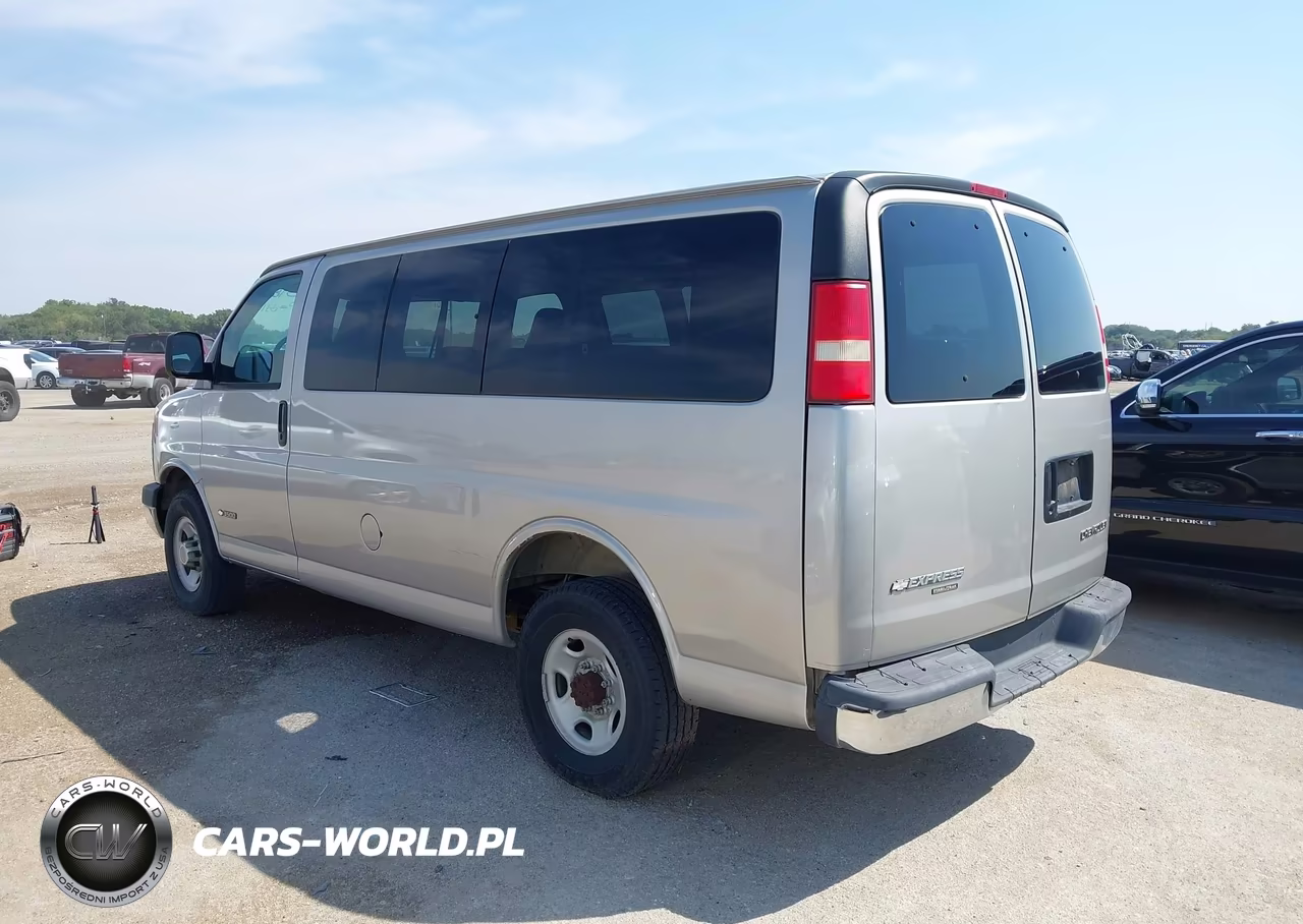 2006 Chevrolet Express Ls VIN:1GAHG35U261193470 - 3