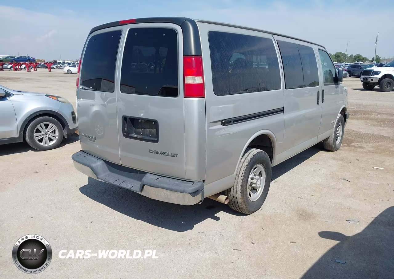 2006 Chevrolet Express Ls VIN:1GAHG35U261193470 - 4