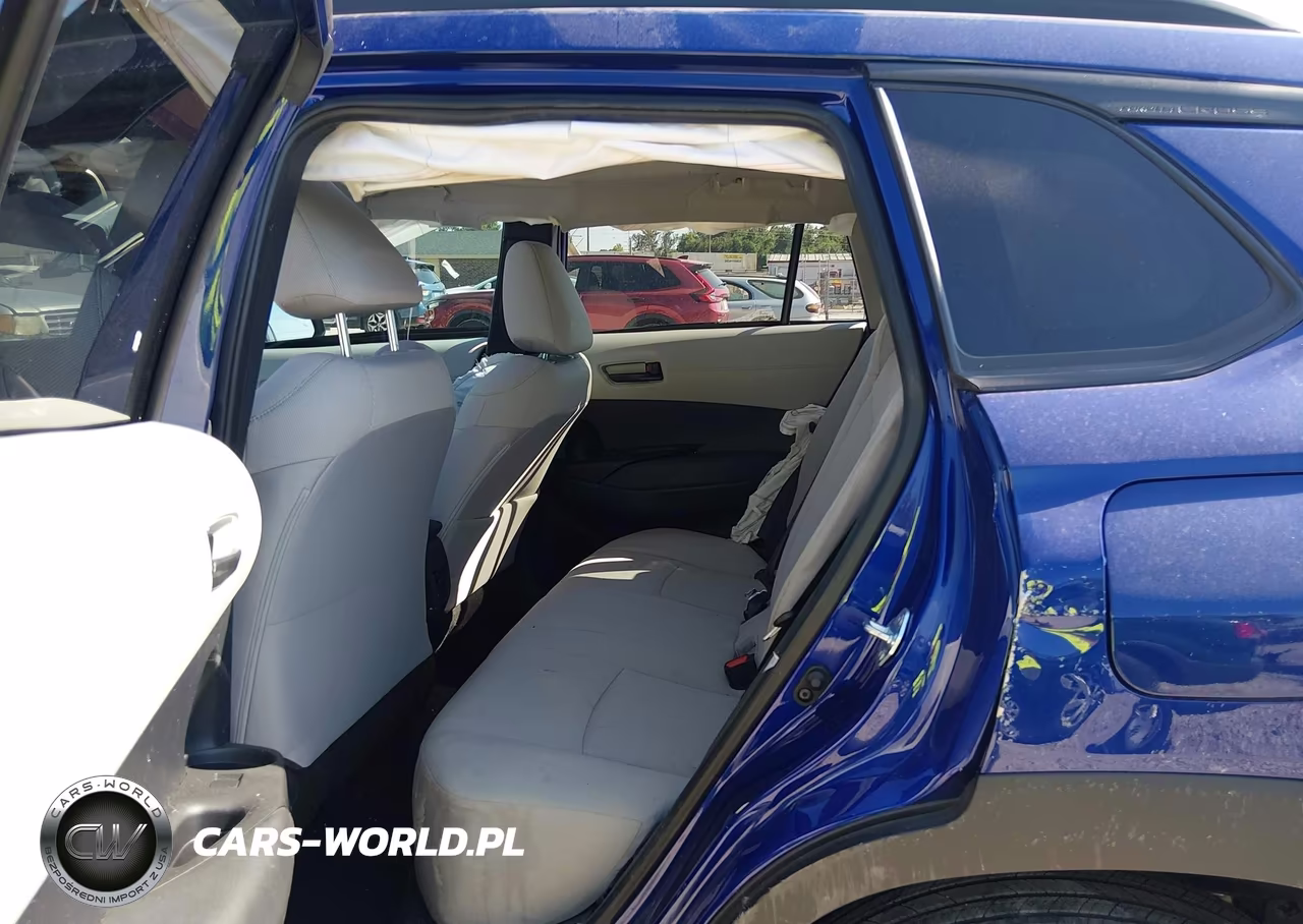 2025 Toyota Corolla Cross Le VIN:7MUBAABG8SV135657 - 8