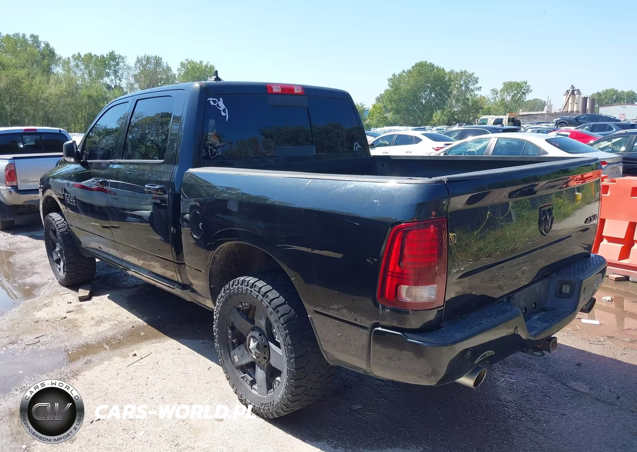 2016 Ram 1500 Sport VIN:1C6RR7MT4GS171656 - 3