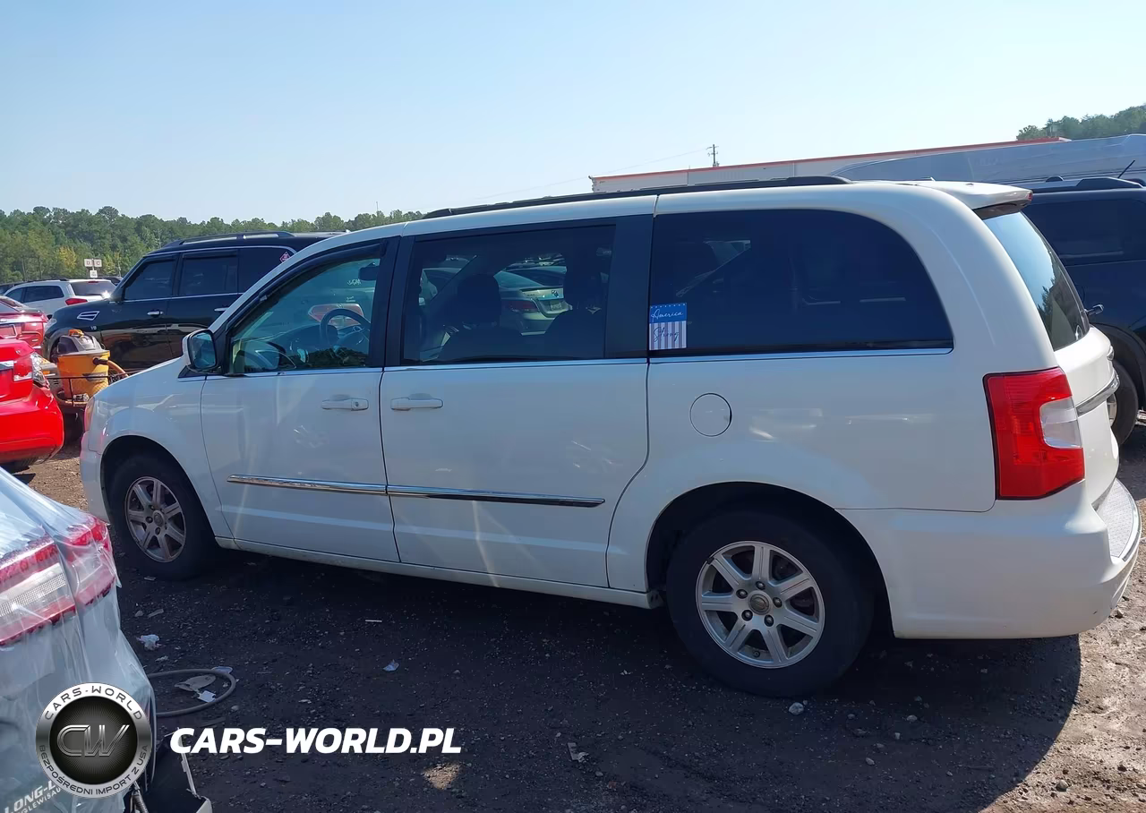 2011 Chrysler Town & Country Touring VIN:2A4RR5DG0BR649267 - 14