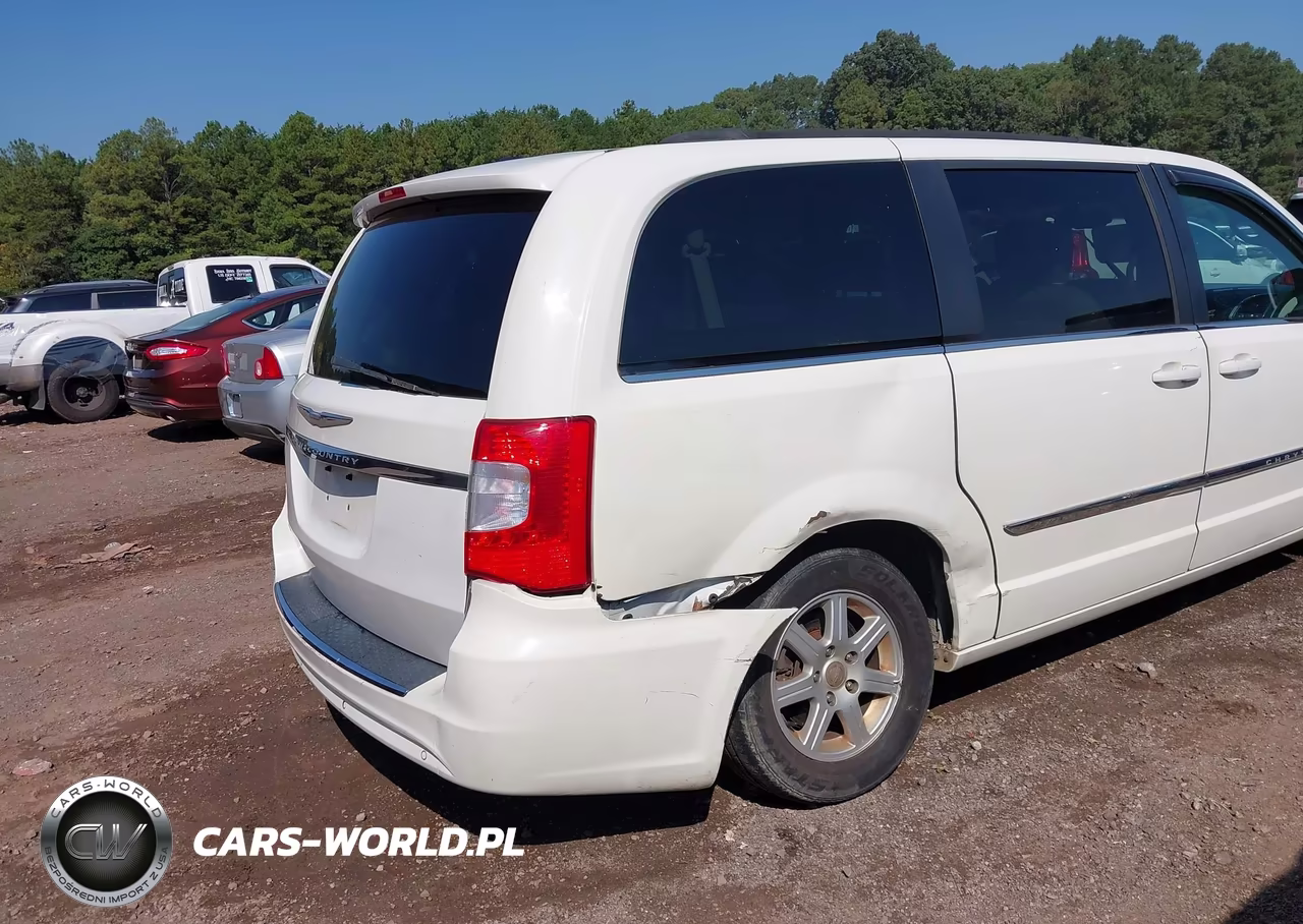 2011 Chrysler Town & Country Touring VIN:2A4RR5DG0BR649267 - 6