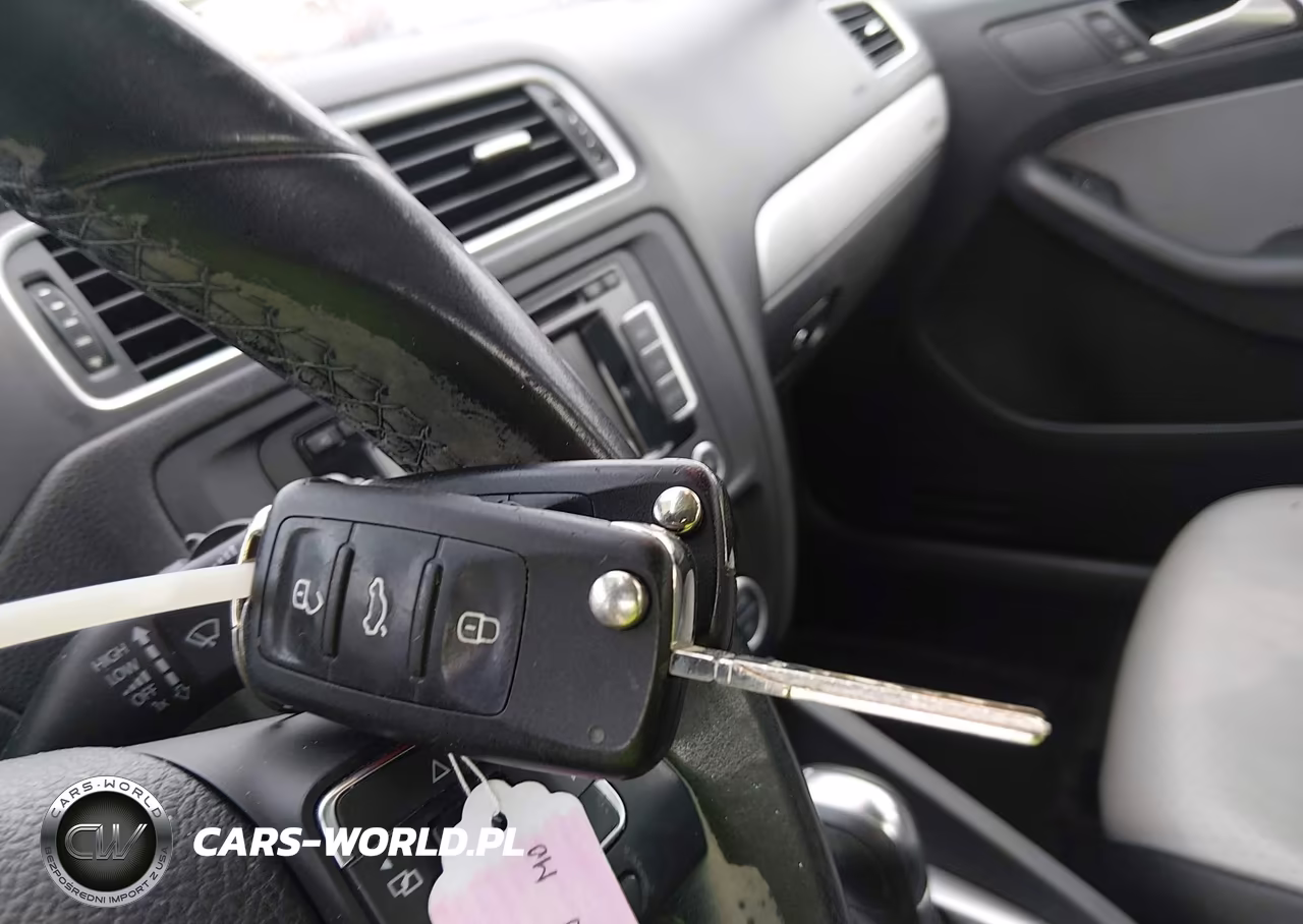 2014 Volkswagen Jetta Hybrid Sel Premium VIN:3VW637AJ4EM277186 - 11
