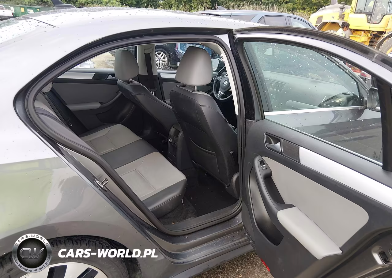 2014 Volkswagen Jetta Hybrid Sel Premium VIN:3VW637AJ4EM277186 - 8