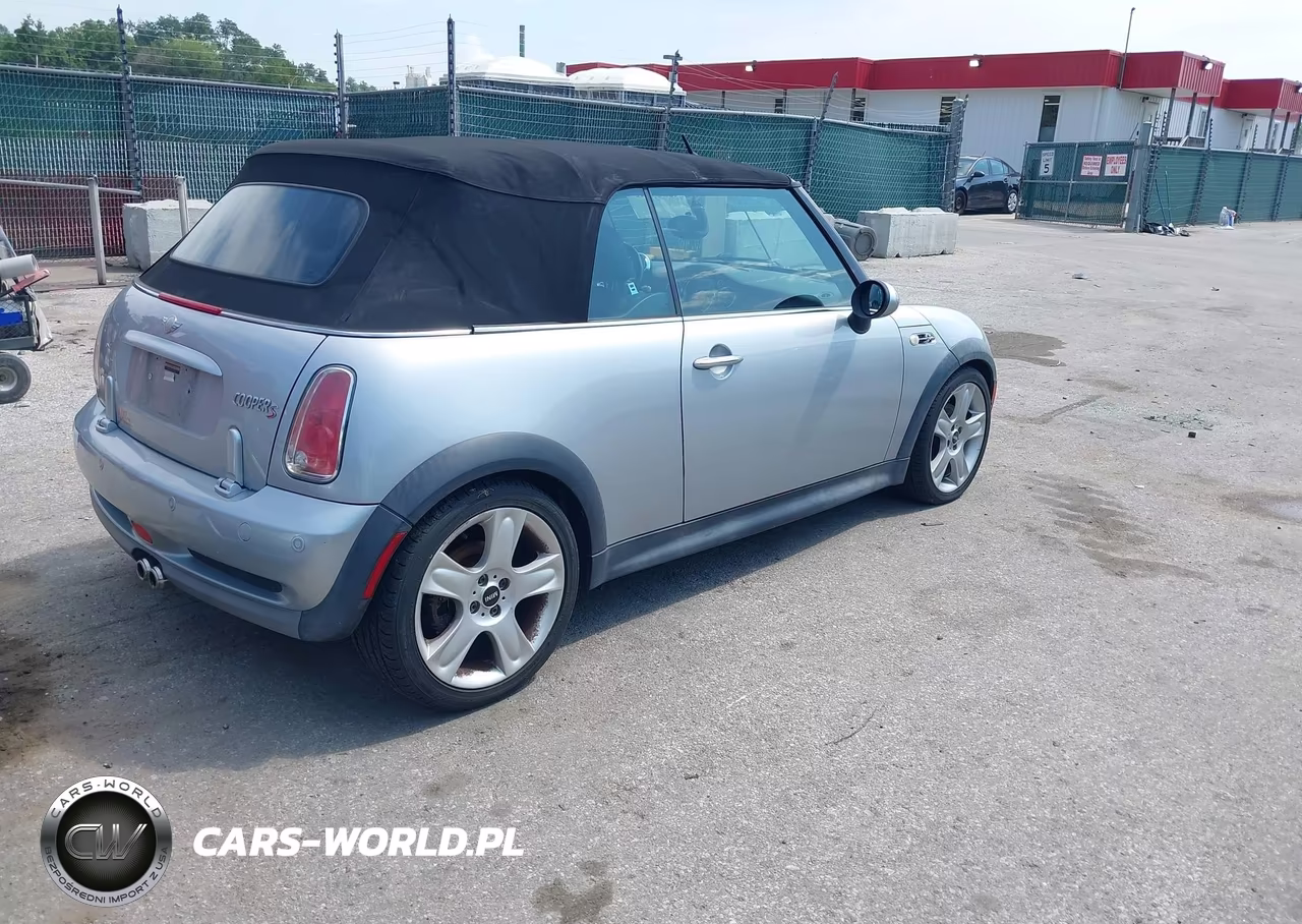 2007 Mini Cooper S VIN:WMWRH33587TJ43759 - 4