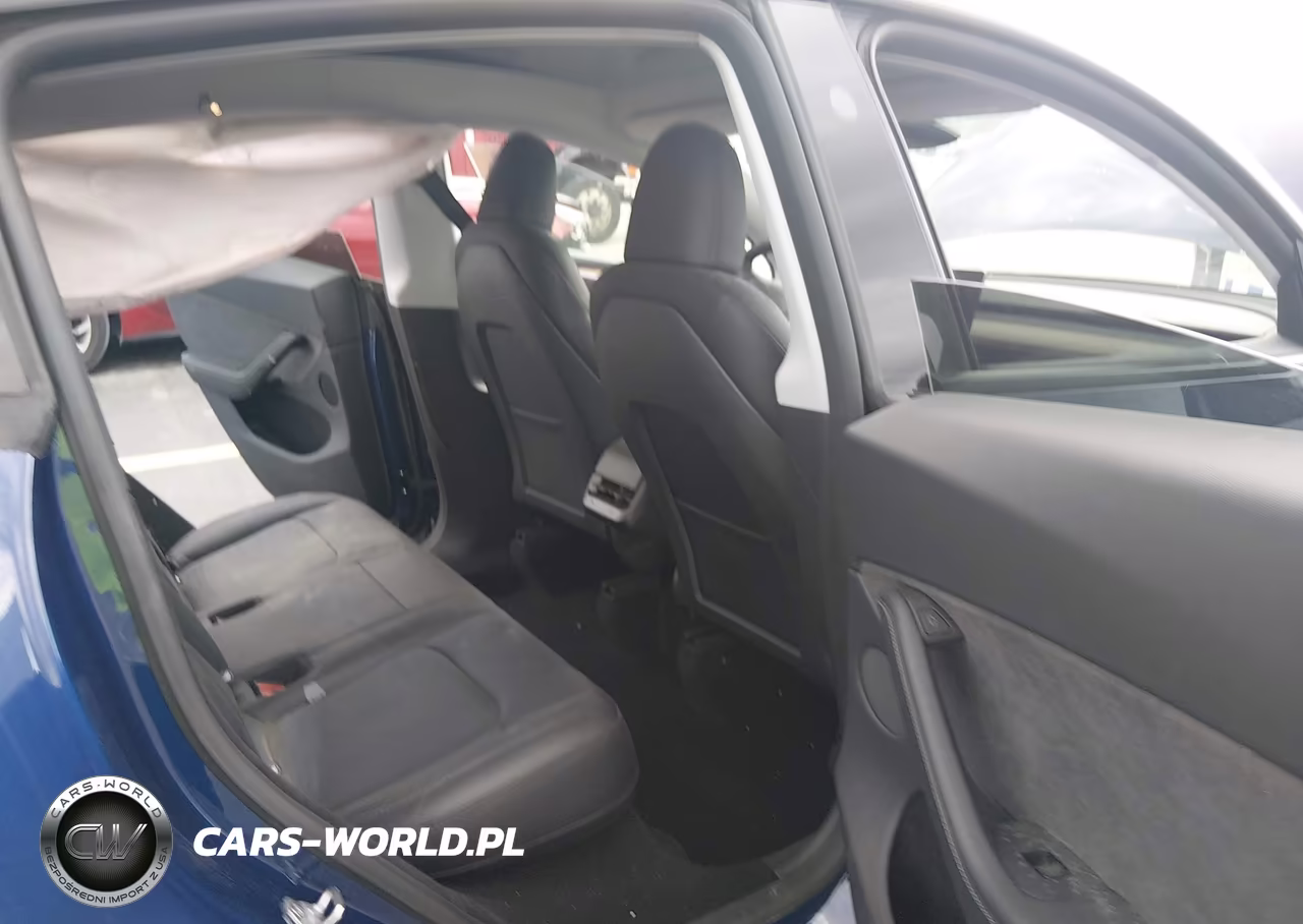 2025 Tesla Model Y Performance Dual Motor All-Wheel Drive VIN:7SAYGDEF0SA347156 - 8