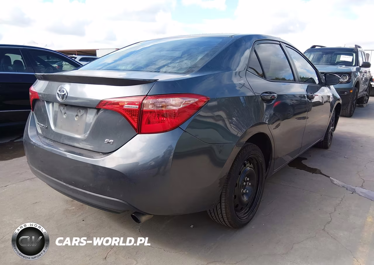 2017 Toyota Corolla Se VIN:5YFBURHE8HP633140 - 4