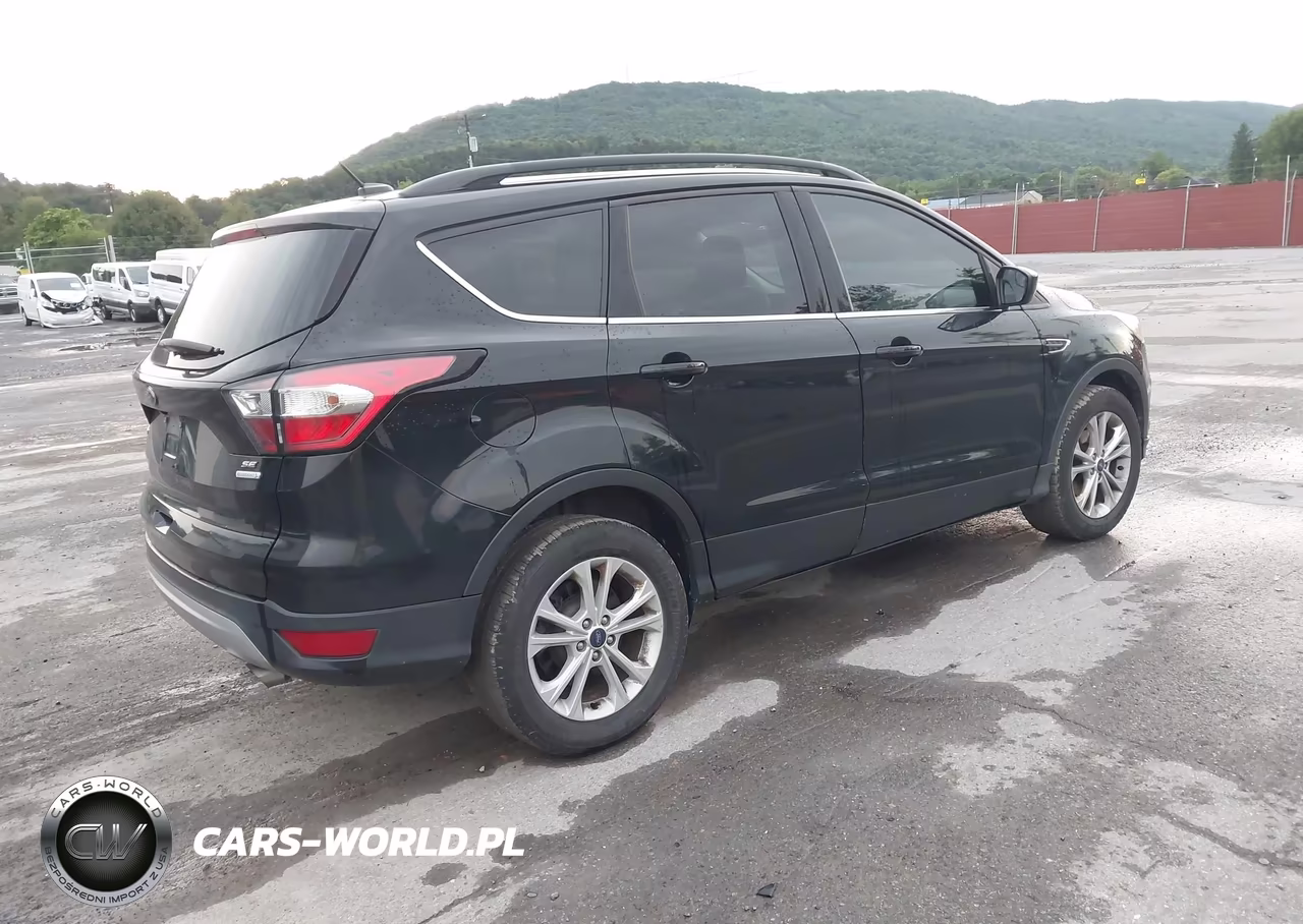 2018 Ford Escape Se VIN:1FMCU0GD7JUD01137 - 4