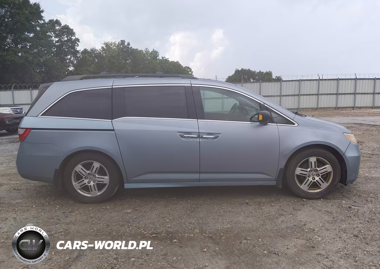 2013 Honda Odyssey Touring-Touring Elite VIN:5FNRL5H93DB026033 - 13