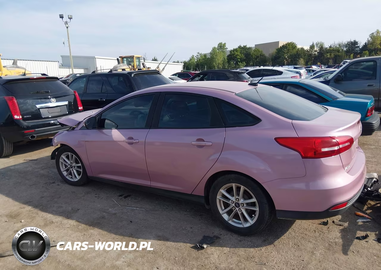 2016 Ford Focus Se VIN:1FADP3F27GL205787 - 15