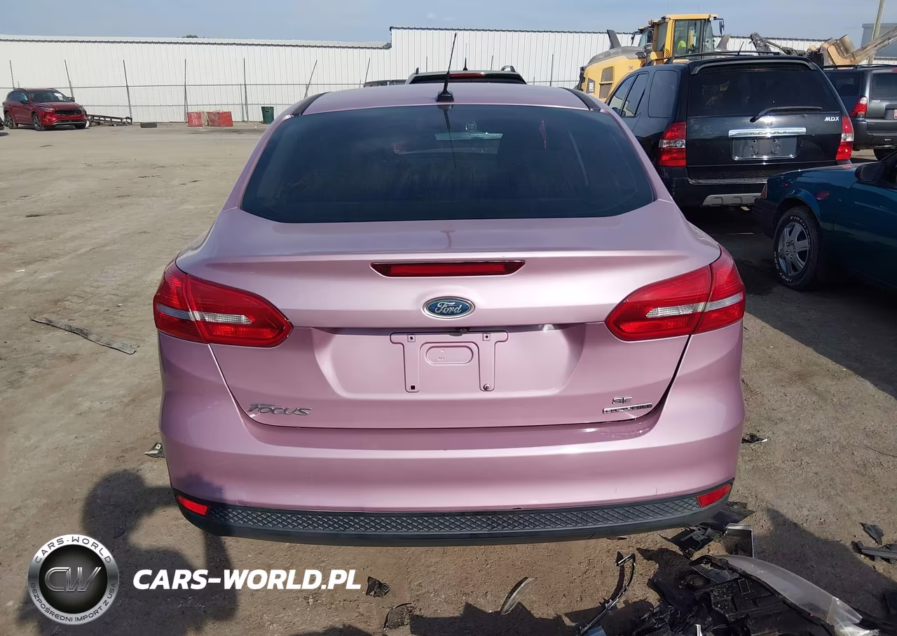 2016 Ford Focus Se VIN:1FADP3F27GL205787 - 17