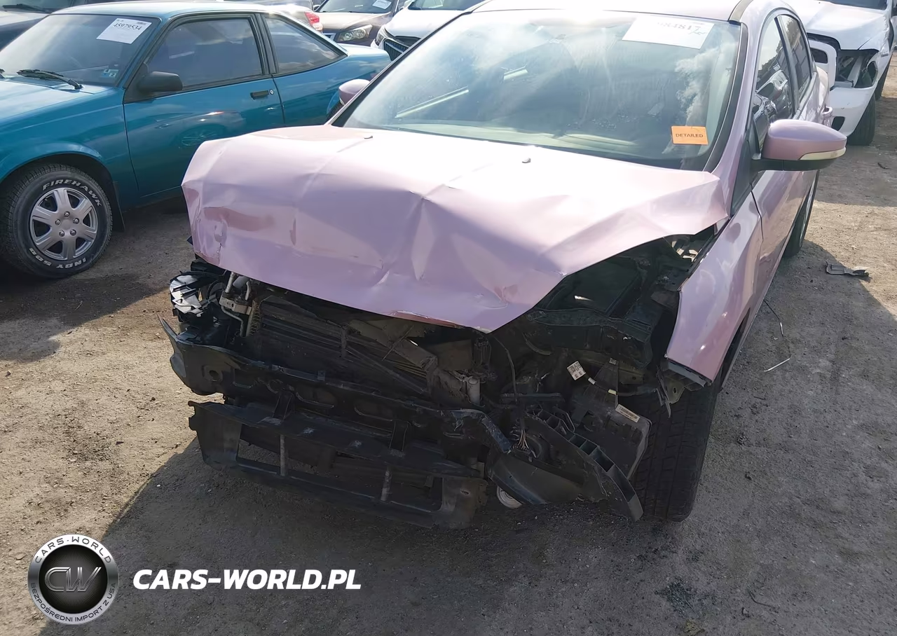 2016 Ford Focus Se VIN:1FADP3F27GL205787 - 6