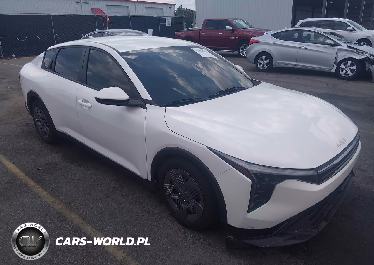 2025 Kia K4 Lx