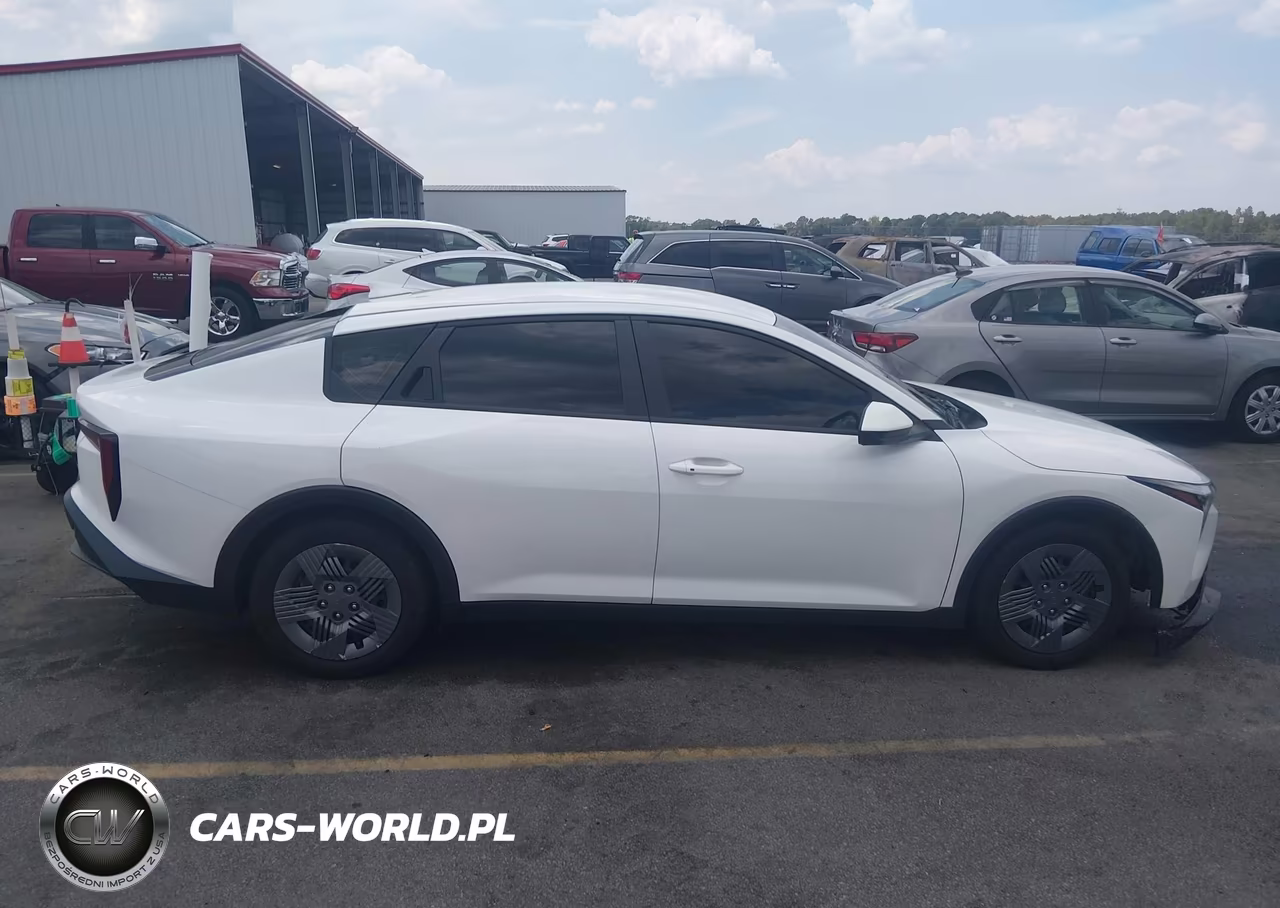 2025 Kia K4 Lx VIN:3KPFT4DE3SE062453 - 13
