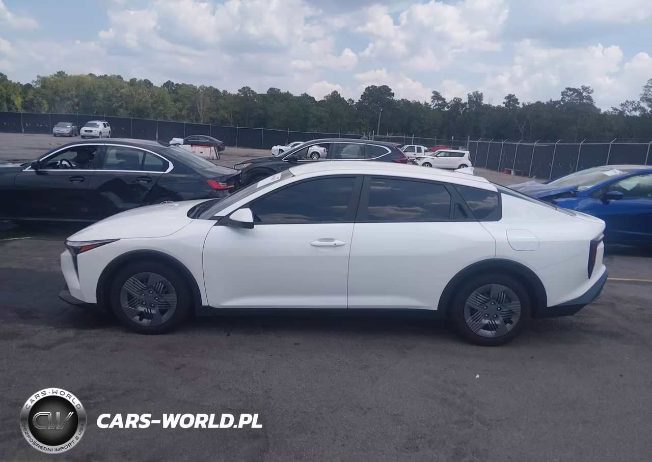 2025 Kia K4 Lx VIN:3KPFT4DE3SE062453 - 14