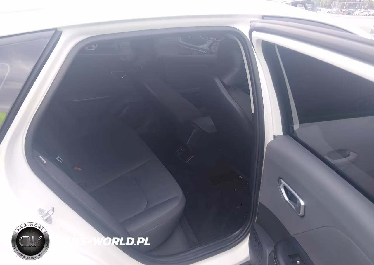 2025 Kia K4 Lx VIN:3KPFT4DE3SE062453 - 8