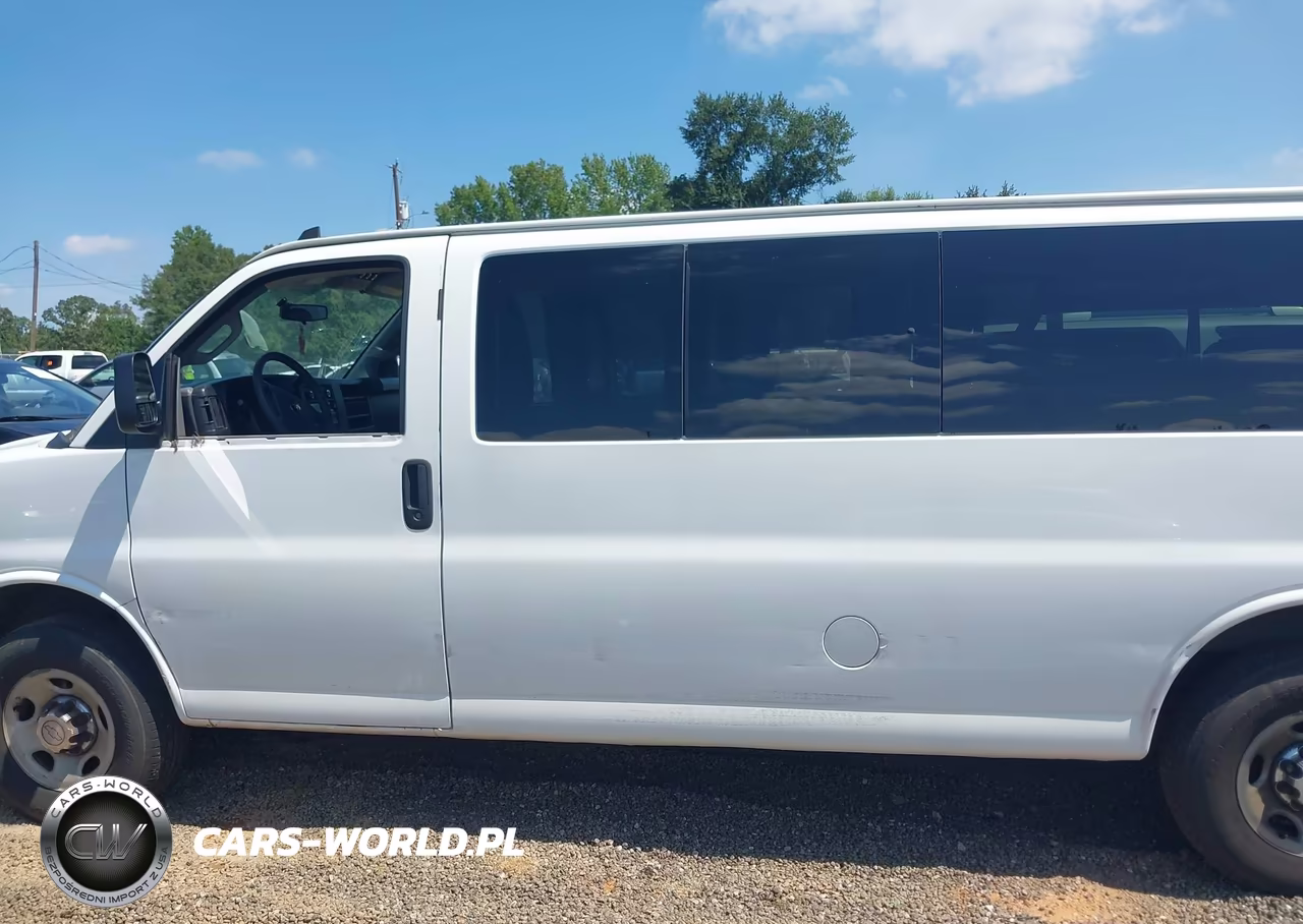 2017 Chevrolet Express 3500 Lt VIN:1GAZGPFG4H1167444 - 14