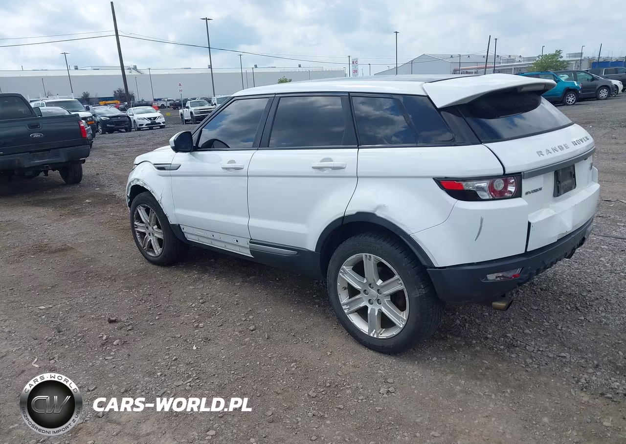 2015 Land Rover Range Rover Evoque Pure VIN:SALVR2BGXFH985508 - 3