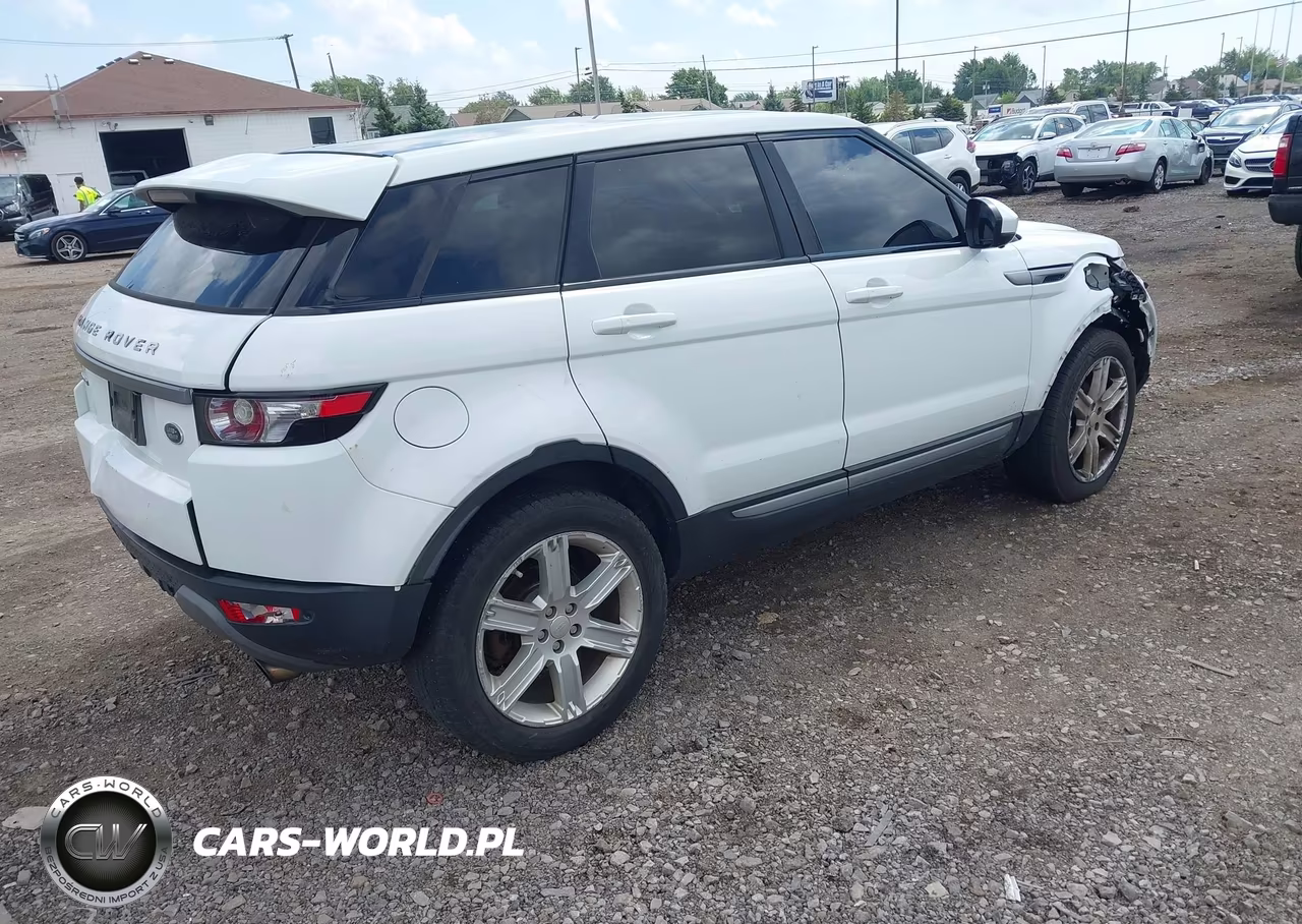 2015 Land Rover Range Rover Evoque Pure VIN:SALVR2BGXFH985508 - 4