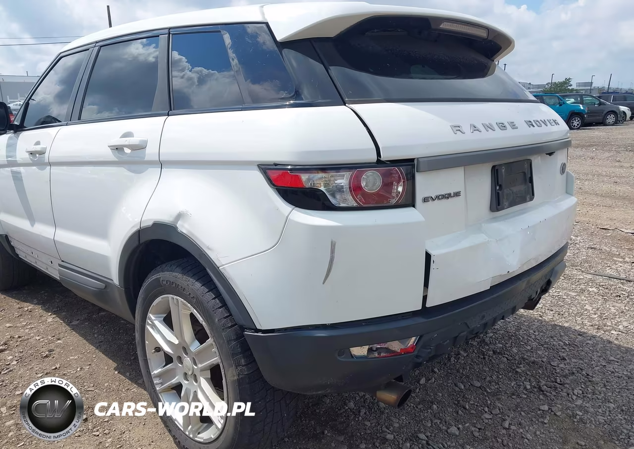 2015 Land Rover Range Rover Evoque Pure VIN:SALVR2BGXFH985508 - 6