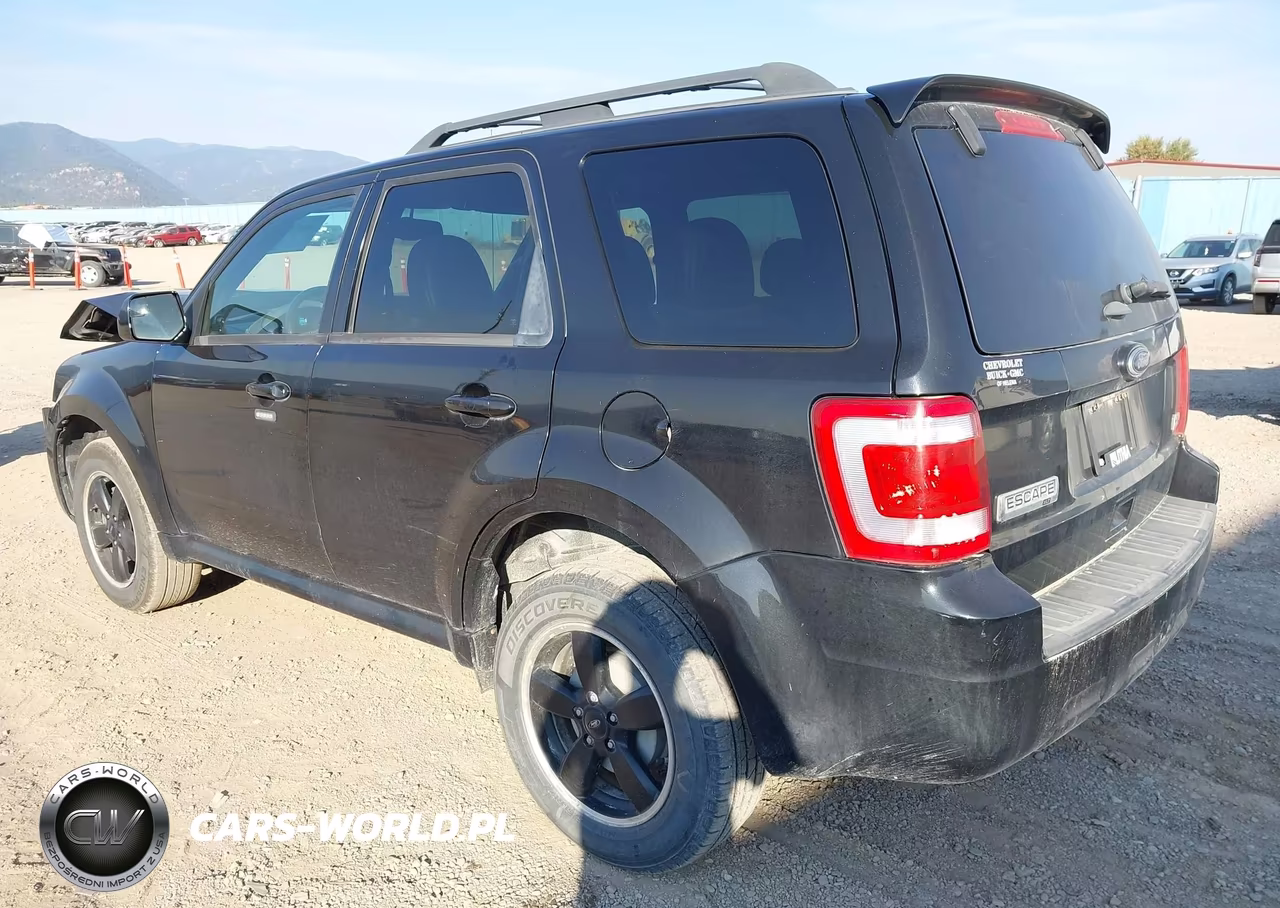 2011 Ford Escape Xlt VIN:1FMCU9DG8BKB14697 - 3