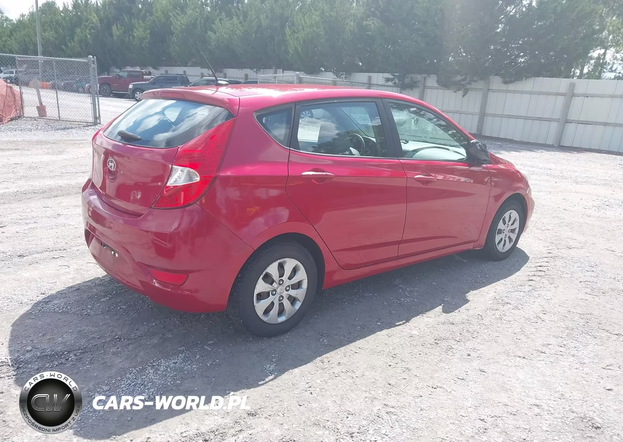 2017 Hyundai Accent Se VIN:KMHCT5AE4HU323883 - 4