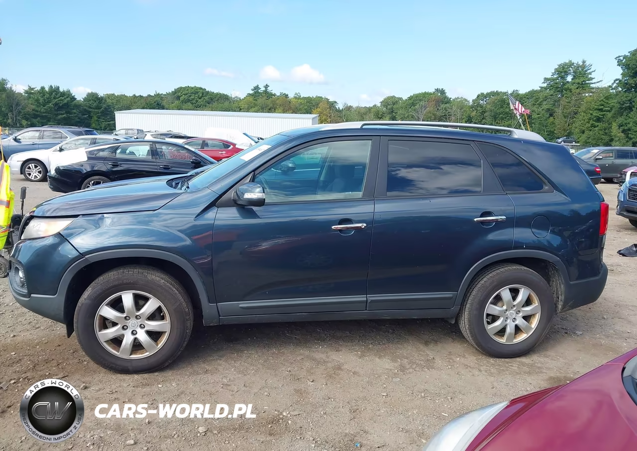 2011 Kia Sorento Lx VIN:5XYKT4A19BG143427 - 14