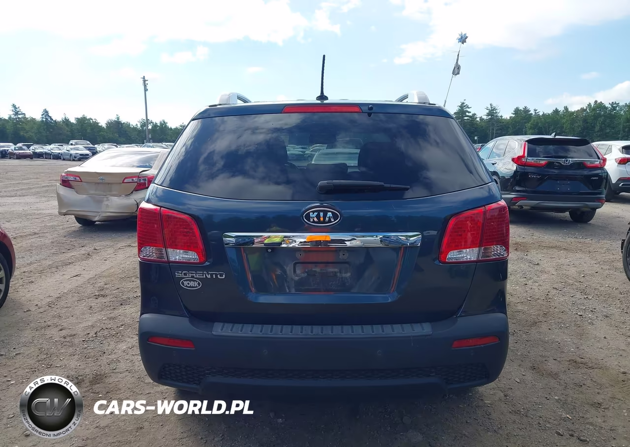 2011 Kia Sorento Lx VIN:5XYKT4A19BG143427 - 16