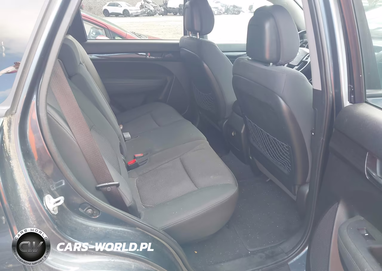 2011 Kia Sorento Lx VIN:5XYKT4A19BG143427 - 8