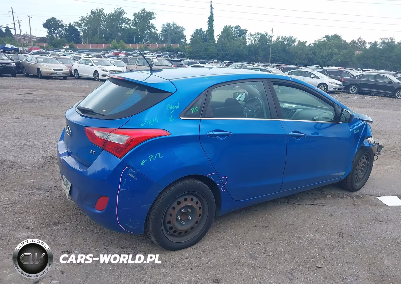 2017 Hyundai Elantra Gt VIN:KMHD35LH9HU382763 - 4