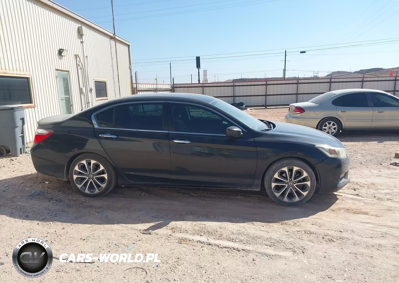 2014 Honda Accord Sport VIN:1HGCR2F55EA303084 - 13