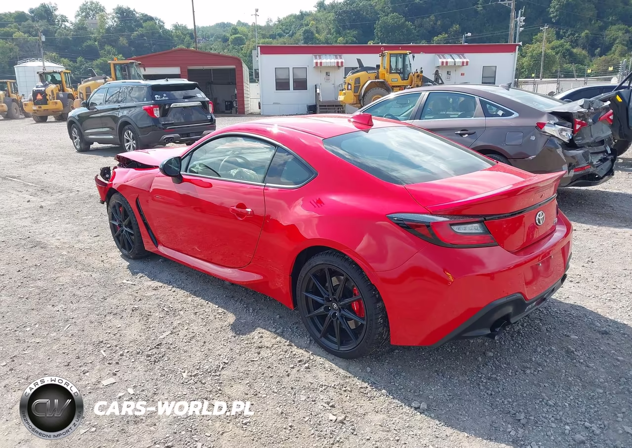 2025 Toyota Gr86 Premium VIN:JF1ZNBE10S9756387 - 3