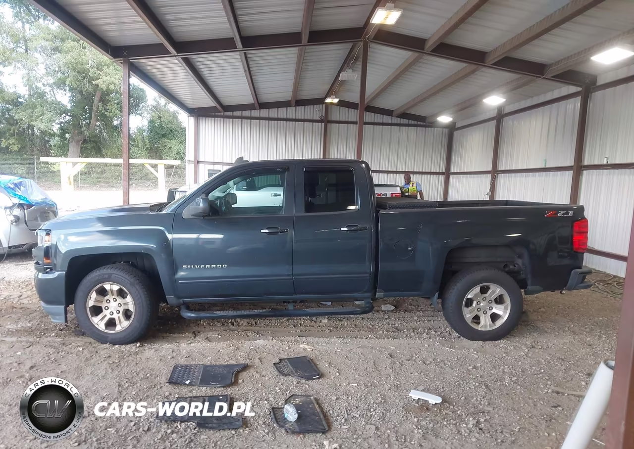 2018 Chevrolet Silverado 1500 2Lt VIN:1GCVKRECXJZ167650 - 14