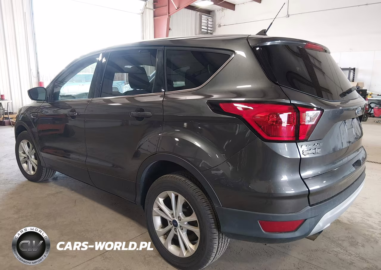 2019 Ford Escape Se VIN:1FMCU9GD9KUA36923 - 3