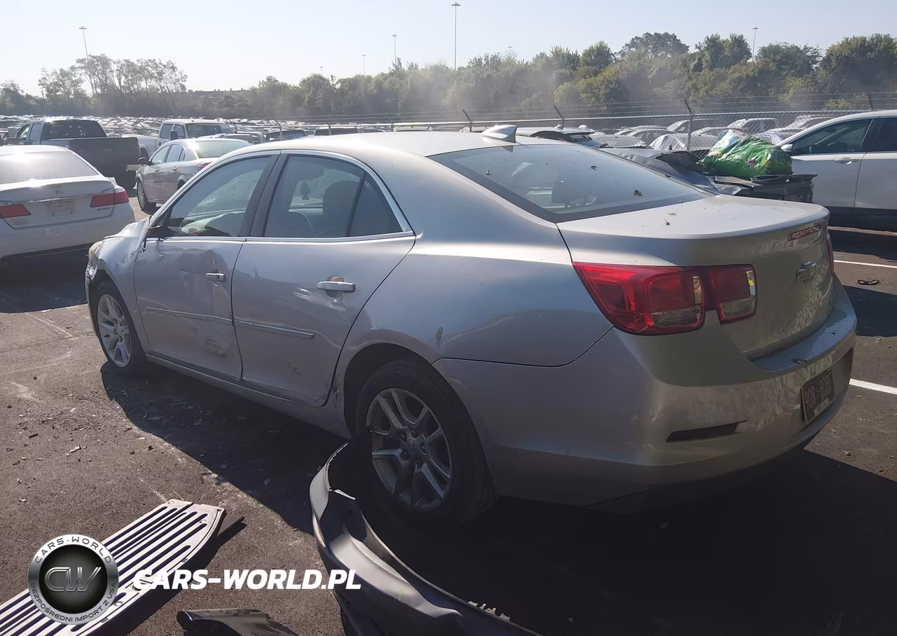 2015 Chevrolet Malibu 1Lt VIN:1G11C5SLXFF336415 - 3