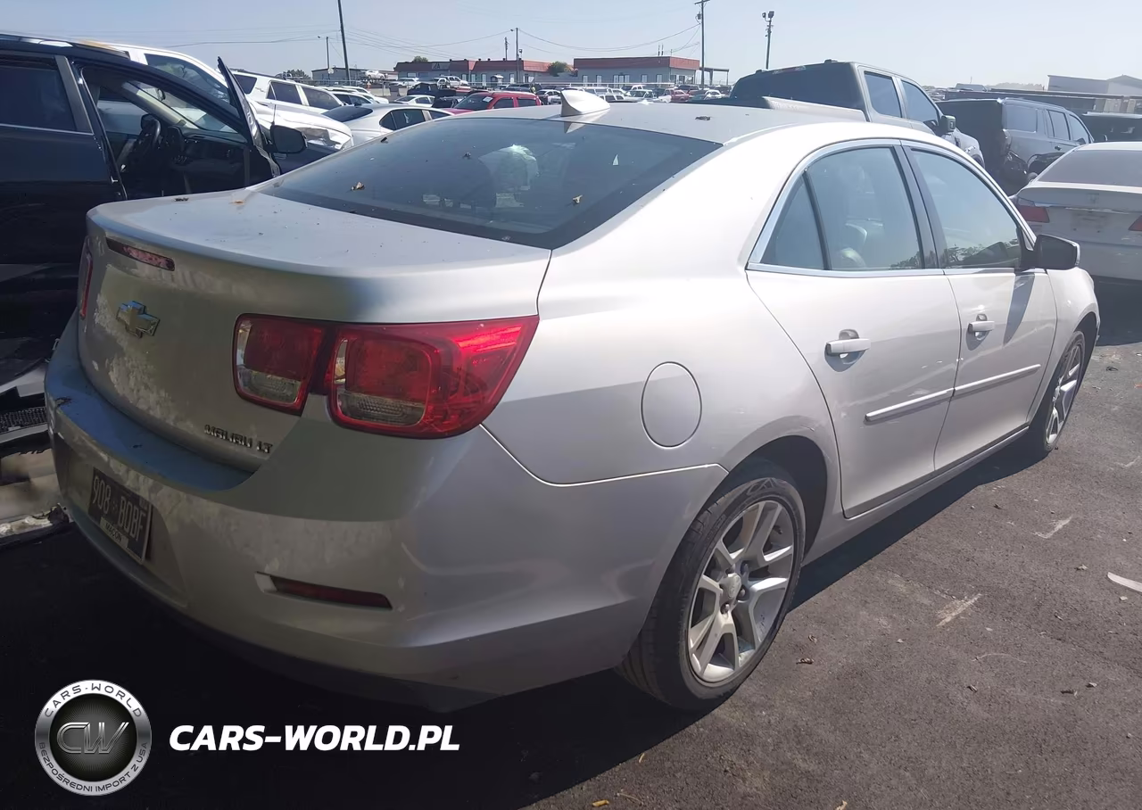 2015 Chevrolet Malibu 1Lt VIN:1G11C5SLXFF336415 - 4