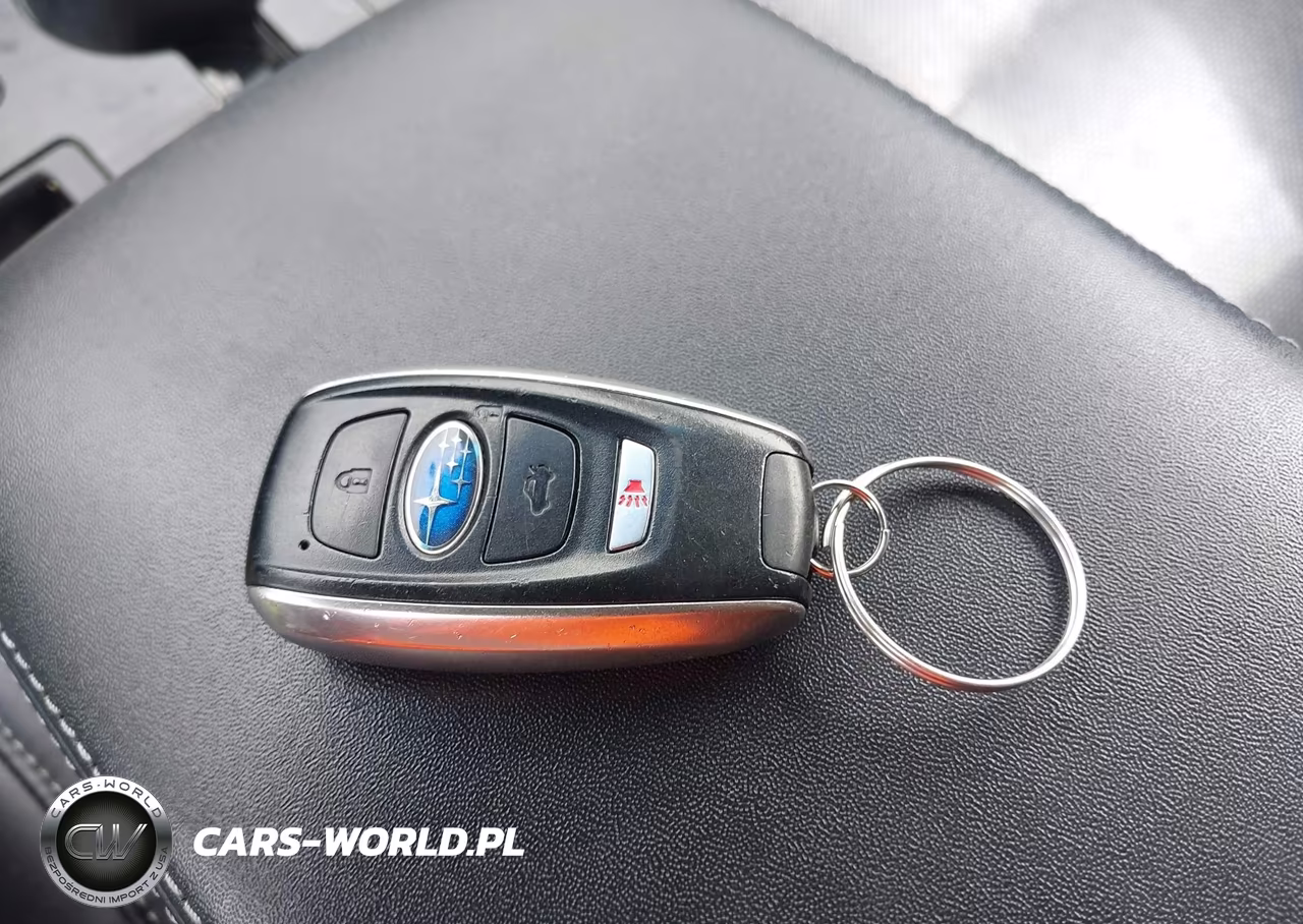 2016 Subaru Outback 2.5I Limited VIN:4S4BSBLC3G3221116 - 11
