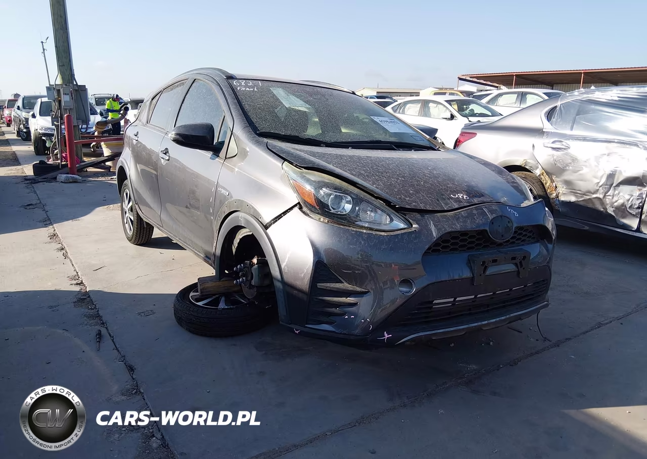 2018 Toyota Prius C Three – zdjęcie 1 z 18