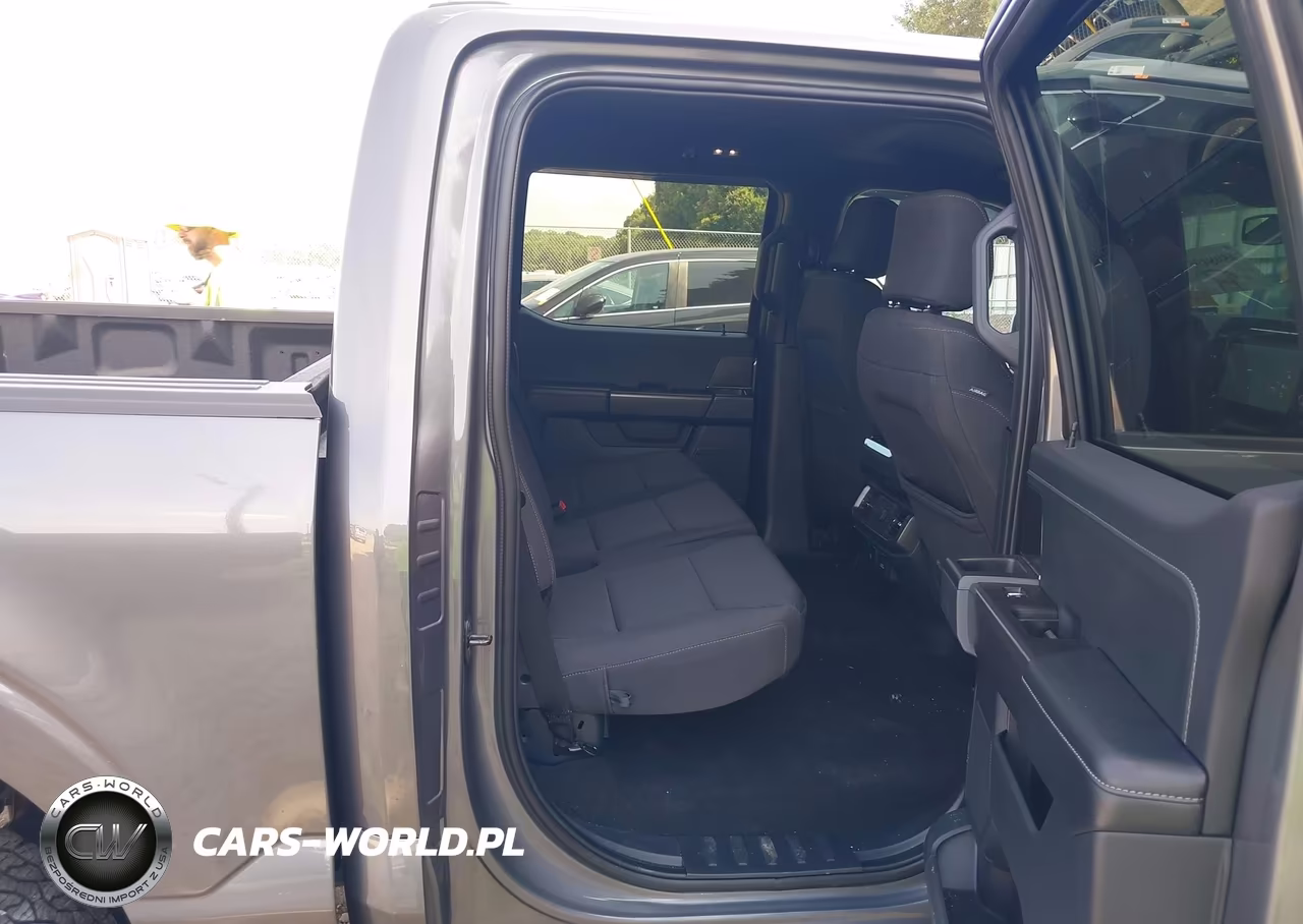 2024 Ford F-150 Xlt VIN:1FTFW3L56RKD06977 - 8