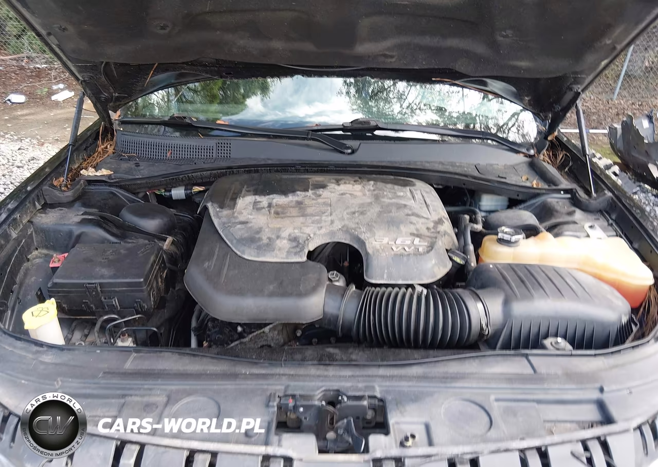 2014 Chrysler 300 VIN:2C3CCAAG8EH341661 - 10