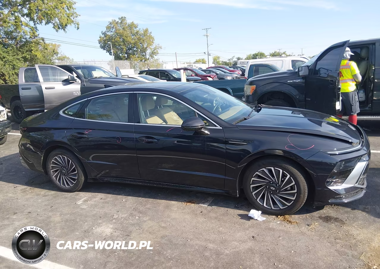 2024 Hyundai Sonata Hybrid Limited VIN:KMHL54JJ5RA101907 - 14