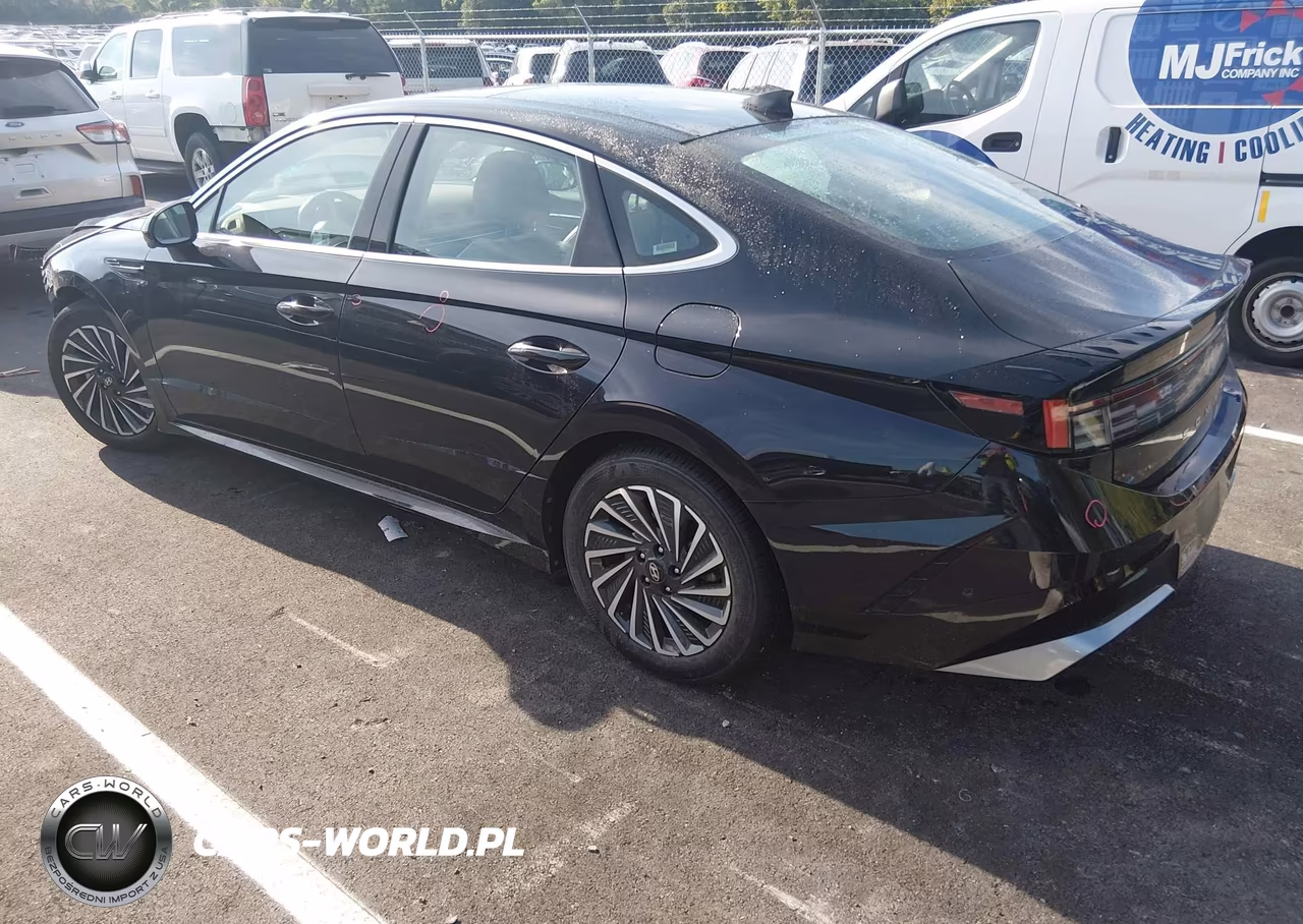 2024 Hyundai Sonata Hybrid Limited VIN:KMHL54JJ5RA101907 - 3