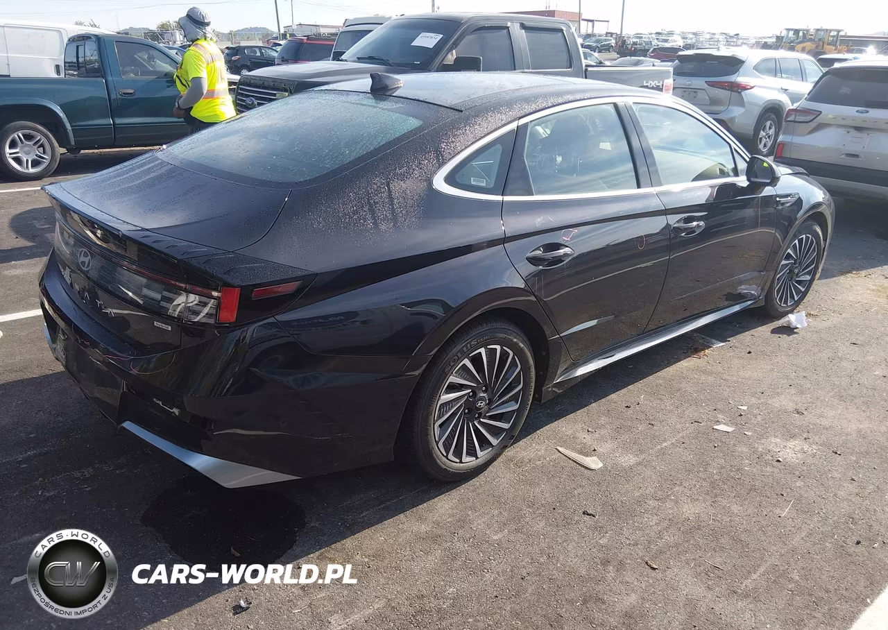 2024 Hyundai Sonata Hybrid Limited VIN:KMHL54JJ5RA101907 - 4